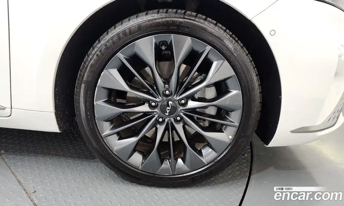 Kia K8 2023 2.5 Автомат в Москве № 1172651, фото 5