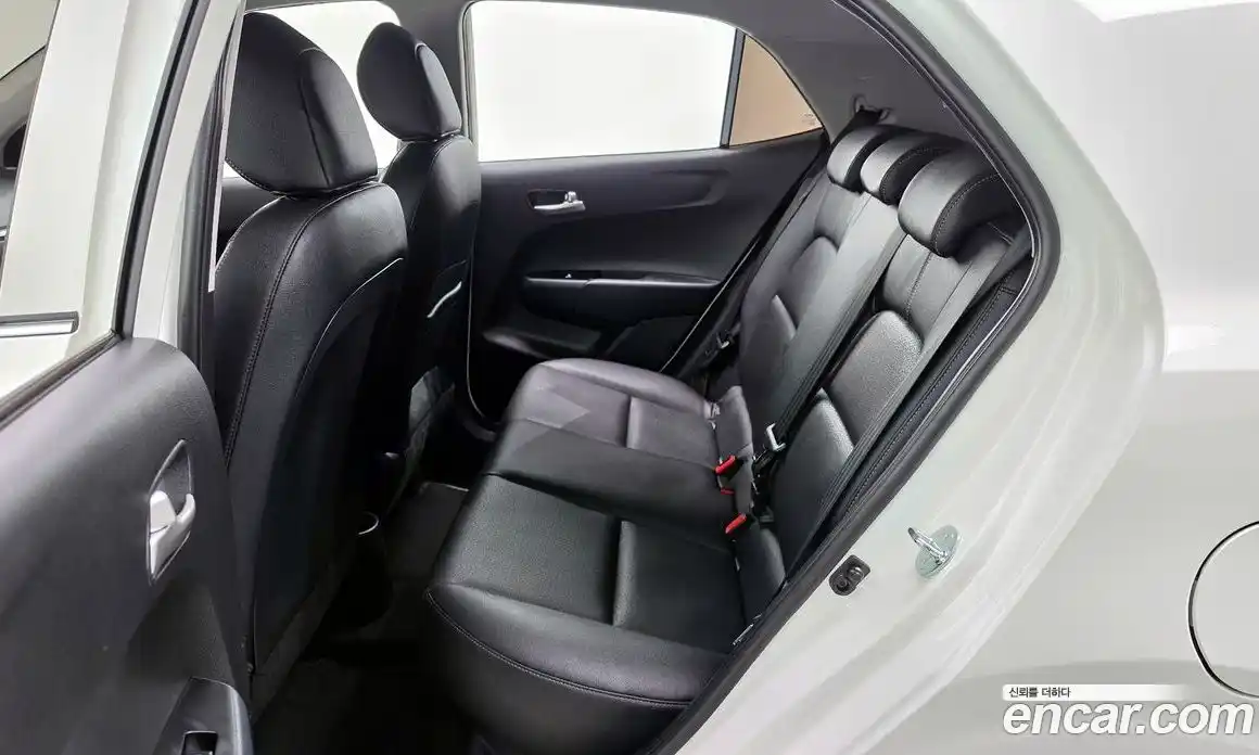 Kia Morning 2023 1.0 Автомат в Москве № 1172659, фото 12