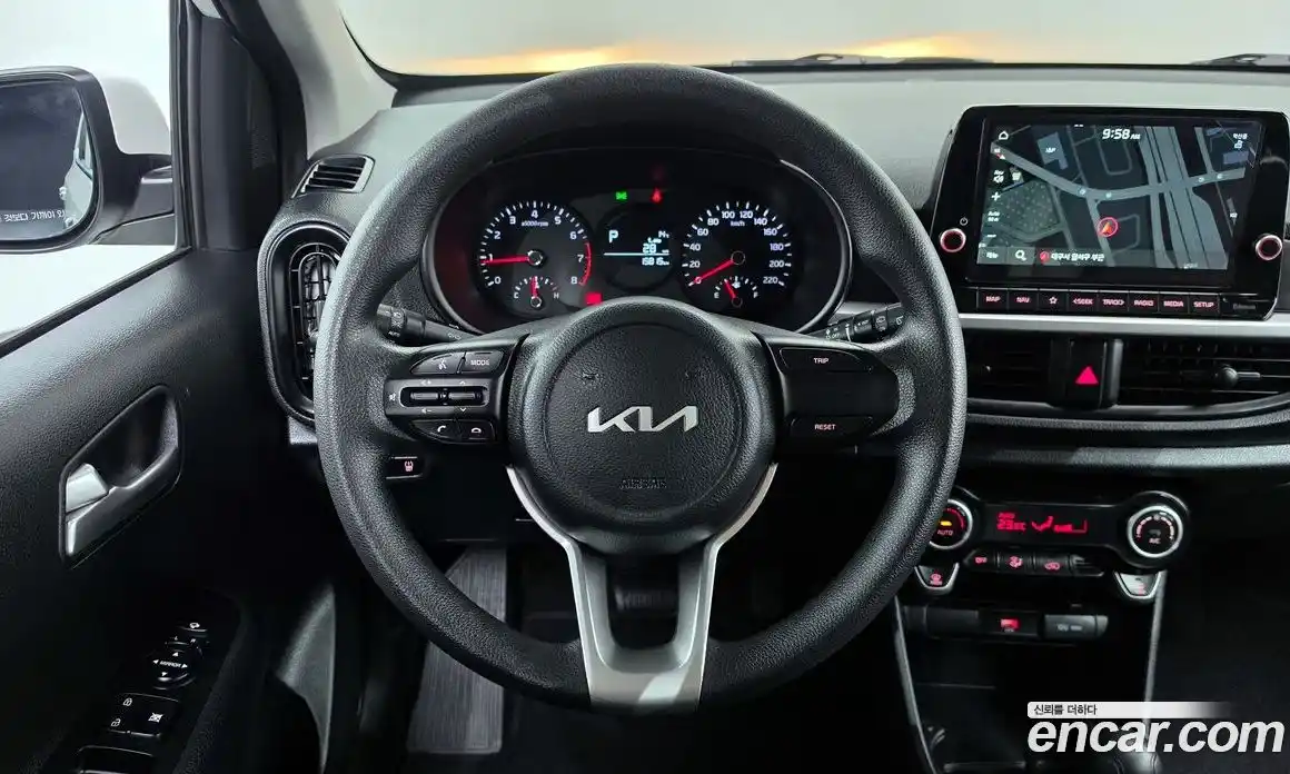 Kia Morning 2023 1.0 Автомат в Москве № 1172659, фото 13