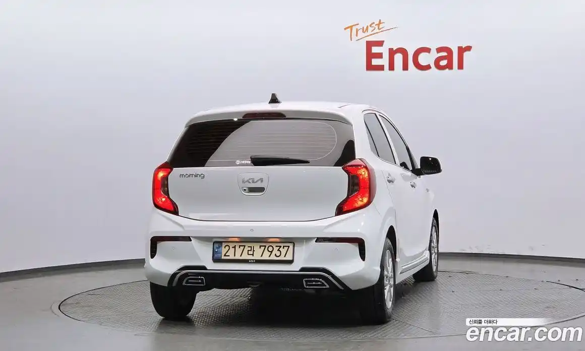 Kia Morning 2023 1.0 Автомат в Москве № 1172659, фото 4