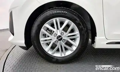 Kia Morning 2023 1.0 Автомат в Москве № 1172659, миниатюра 5