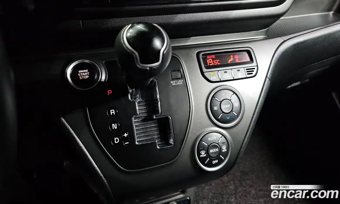 Kia Ray 2024 1.0 Автомат в Москве № 1172706, фото 9