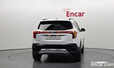 Kia Seltos 2023 1.6 гидро в Москве № 1172744, миниатюра 4