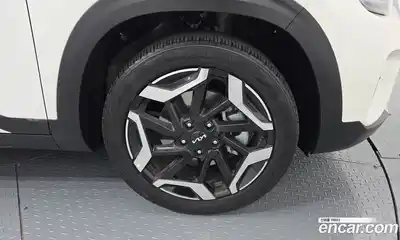 Kia Seltos 2023 1.6 гидро в Москве № 1172744, миниатюра 5