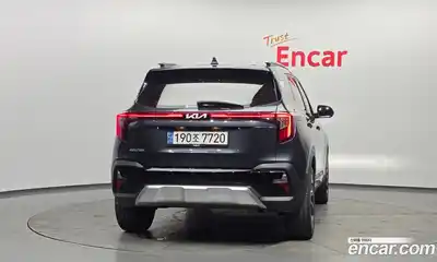 Kia Seltos 2022 1.6 гидро в Москве № 1172751, миниатюра 4
