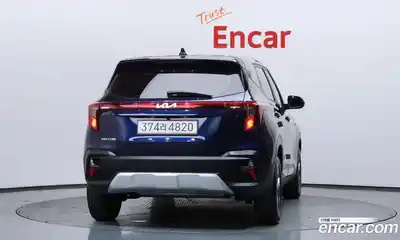 Kia Seltos 2023 2.0 гидро в Москве № 1172768, миниатюра 4