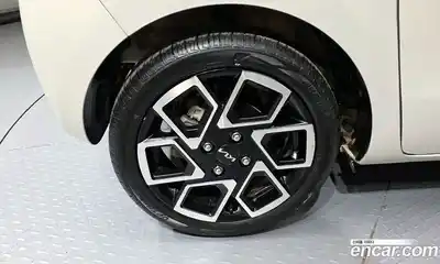 Kia Ray 2023 1.0 Автомат в Москве № 1172795, миниатюра 5