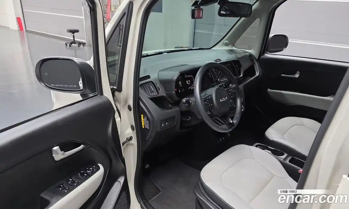 Kia Ray 2023 1.0 Автомат в Москве № 1172795, фото 10