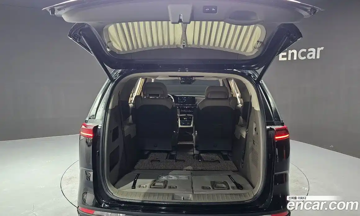 Kia Canival 2022 3.5 Автомат в Москве № 1172850, фото 20