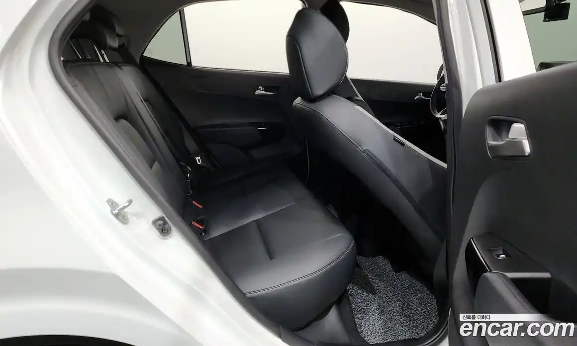 Kia Morning 2024 1.0 Автомат в Москве № 1172887, фото 12