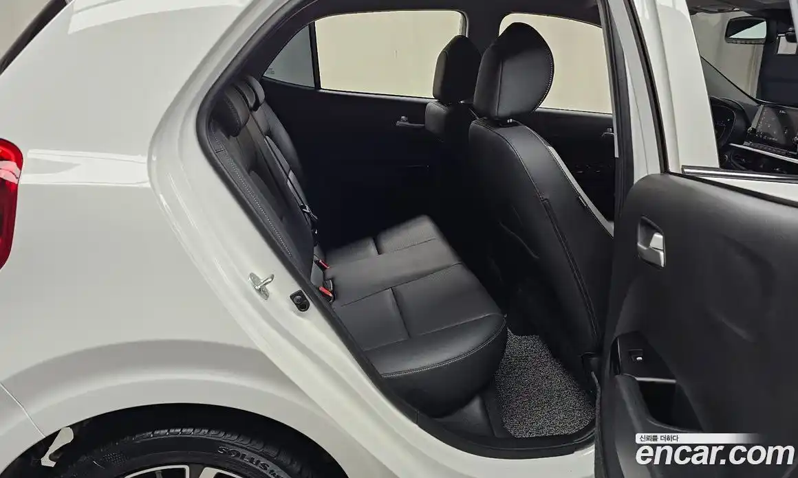 Kia Morning 2023 1.0 Автомат в Москве № 1172950, фото 12