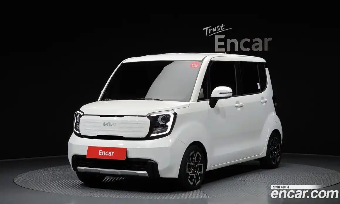 Kia Ray 2023 1.0 Автомат в Москве № 1172968, фото 1