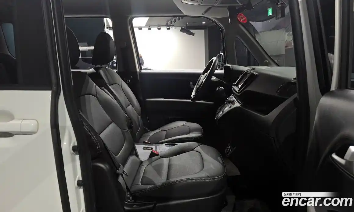 Kia Ray 2023 1.0 Автомат в Москве № 1172968, фото 11