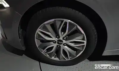 Kia K5 2023 2.0 гидро в Москве № 1172978, миниатюра 5