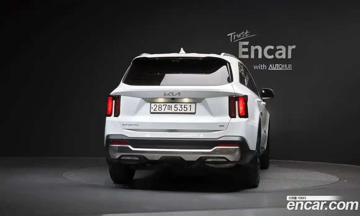 Kia Sorento 2024 2.2 Автомат в Москве № 1172987, фото 4