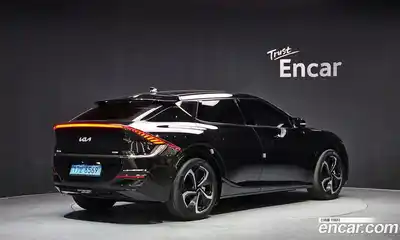 Kia EV6 2022 0.1 Автомат в Москве № 1172990, миниатюра 2