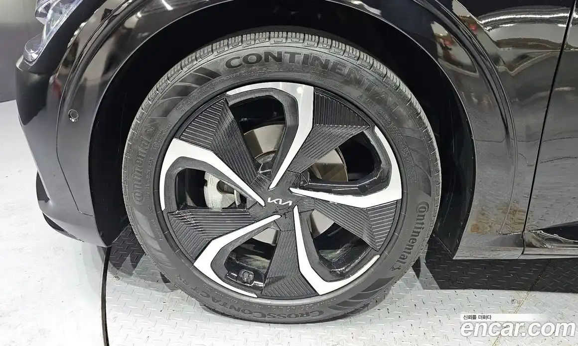 Kia EV6 2022 0.1 Автомат в Москве № 1172990, фото 5