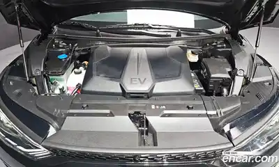 Kia EV6 2022 0.1 Автомат в Москве № 1172990, миниатюра 6