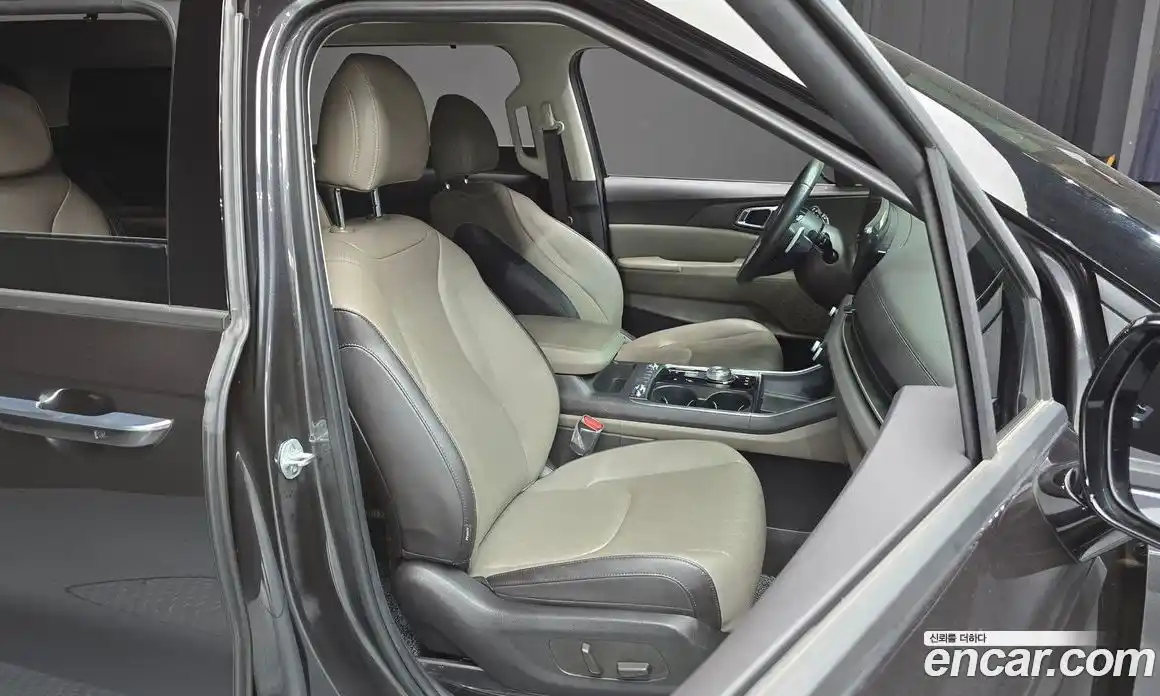 Kia Canival 2024 3.5 Автомат в Москве № 1173000, фото 12