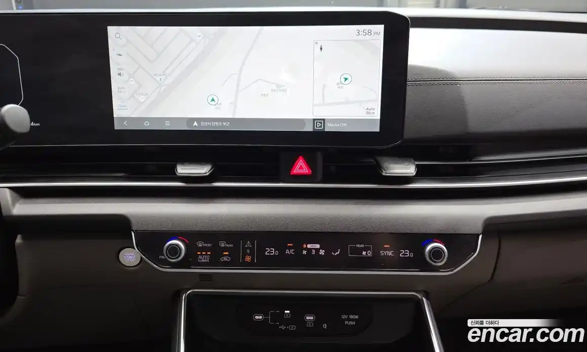 Kia Canival 2024 3.5 Автомат в Москве № 1173000, фото 16