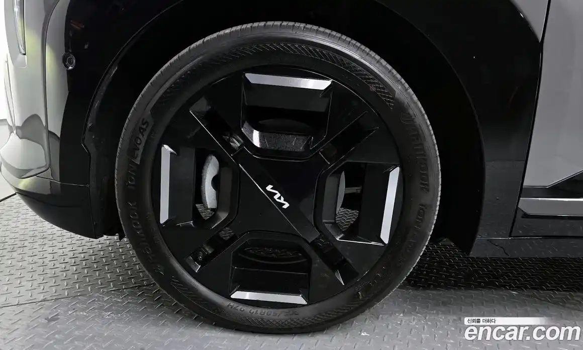 Kia EV3 2024 0.2 Автомат в Москве № 1173002, фото 5