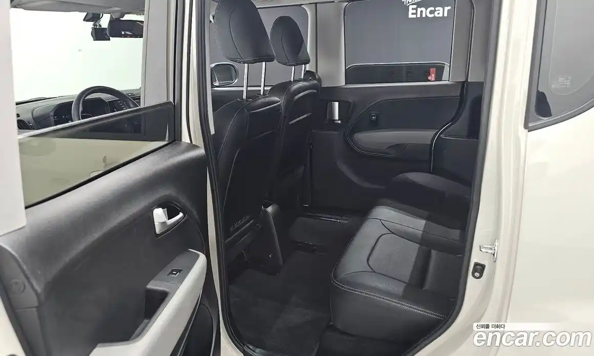 Kia Ray 2023 1.0 Автомат в Москве № 1173008, фото 12