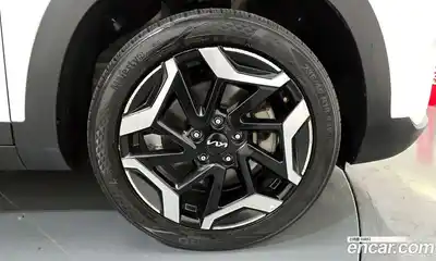 Kia Seltos 2024 1.6 гидро в Москве № 1173027, миниатюра 5