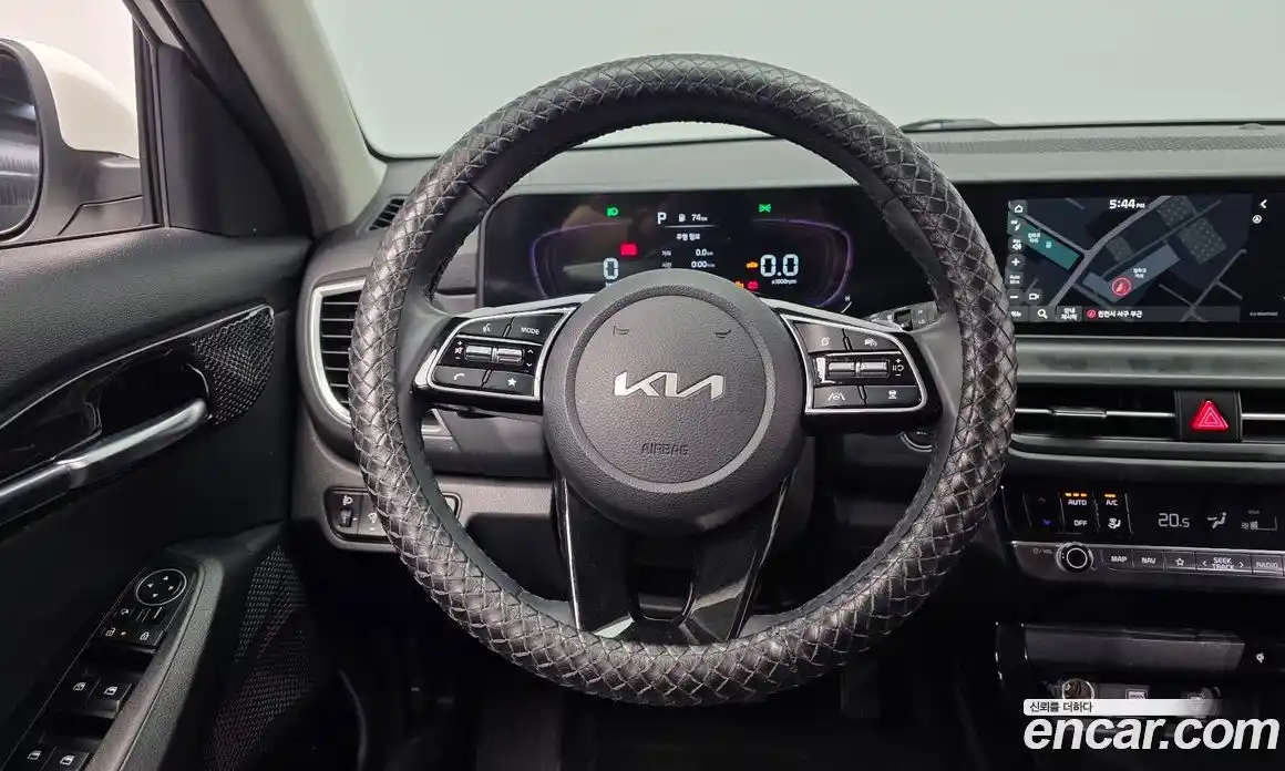 Kia Seltos 2023 2.0 гидро в Москве № 1173068, фото 13