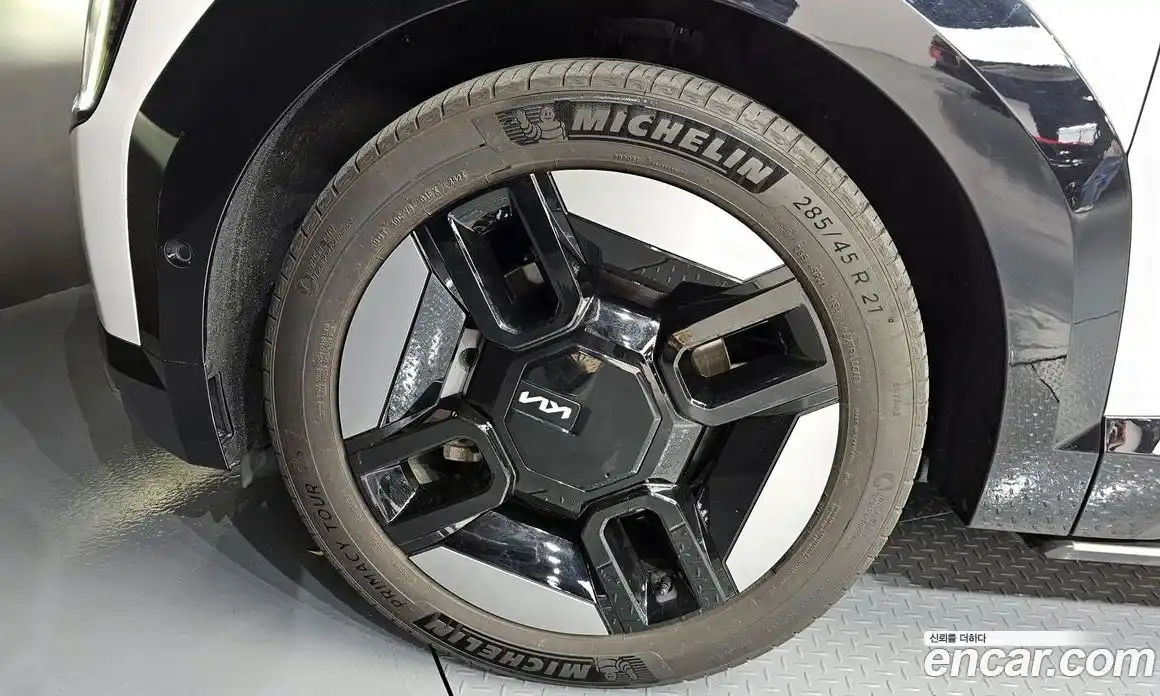 Kia EV9 2023 0.2 Автомат в Москве № 1173087, фото 5