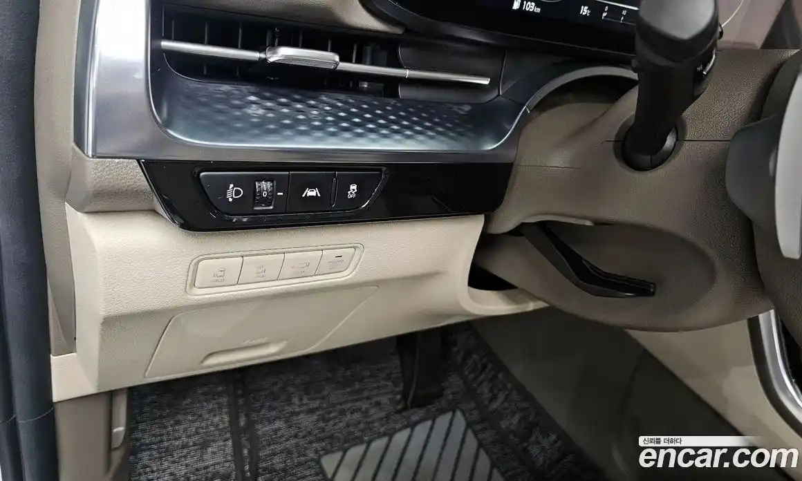 Kia Canival 2023 3.5 Автомат в Москве № 1173089, фото 14