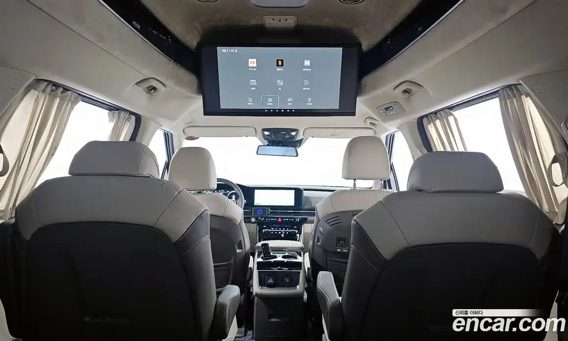 Kia Canival 2023 3.5 Автомат в Москве № 1173089, фото 20