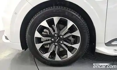 Kia Canival 2023 3.5 Автомат в Москве № 1173089, миниатюра 5