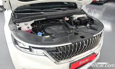 Kia Canival 2023 3.5 Автомат в Москве № 1173089, миниатюра 6