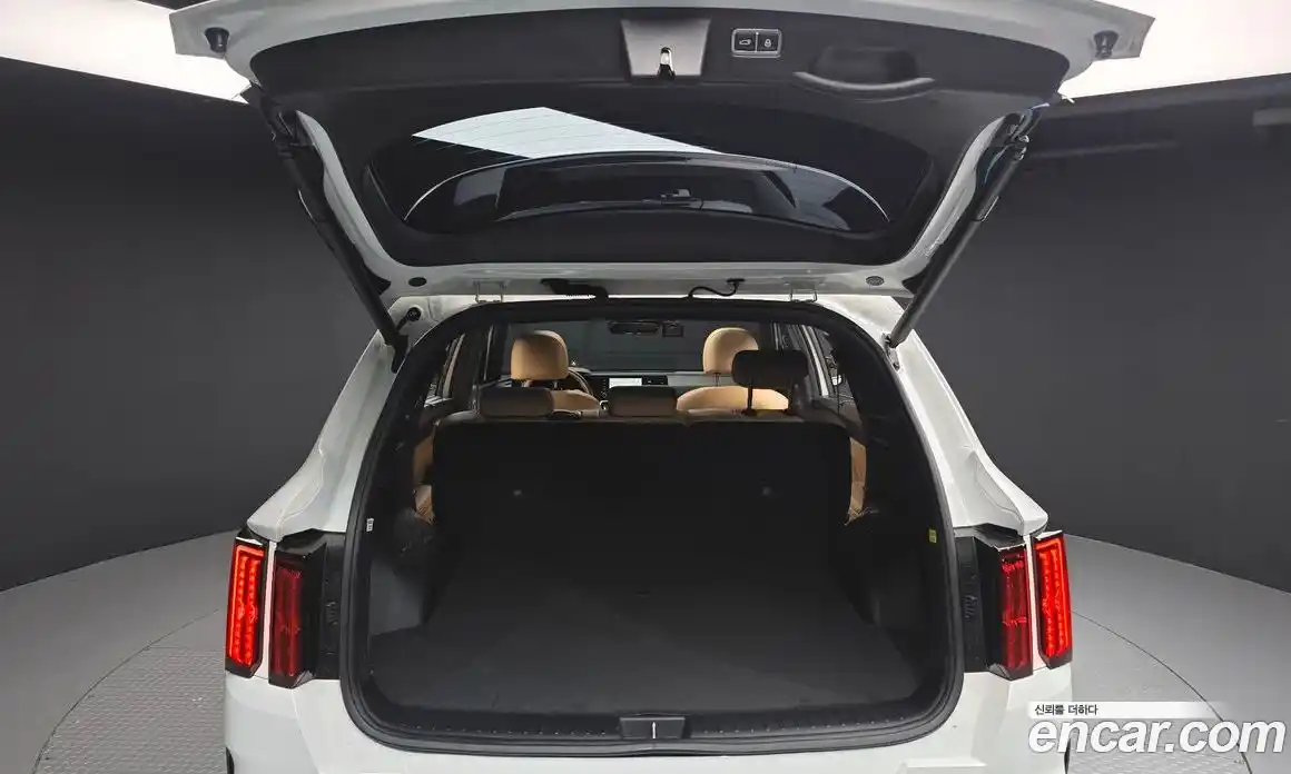 Kia Sorento 2023 1.6 Автомат в Москве № 1173102, фото 20