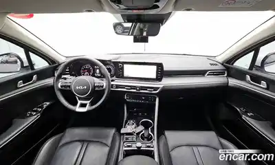 Kia K5 2023 2.0 гидро в Москве № 1173103, миниатюра 7