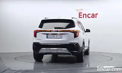 Kia Seltos 2024 1.6 Автомат в Москве № 1173116, миниатюра 4