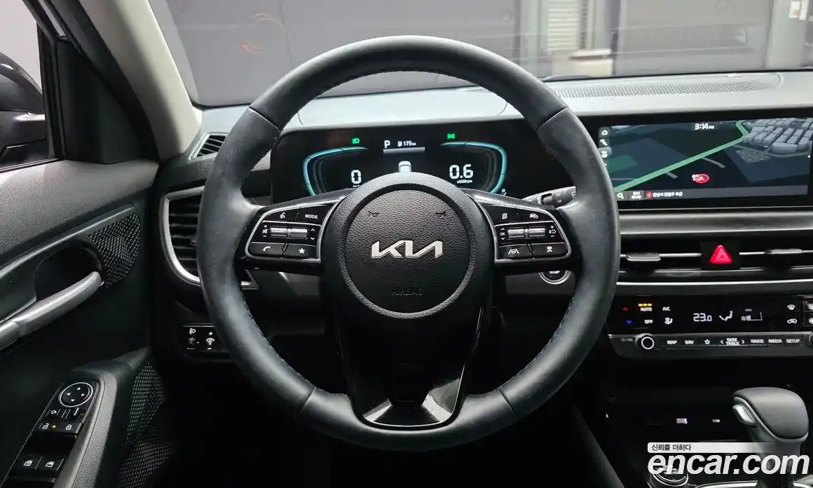 Kia Seltos 2023 1.6 Автомат в Москве № 1173162, фото 13