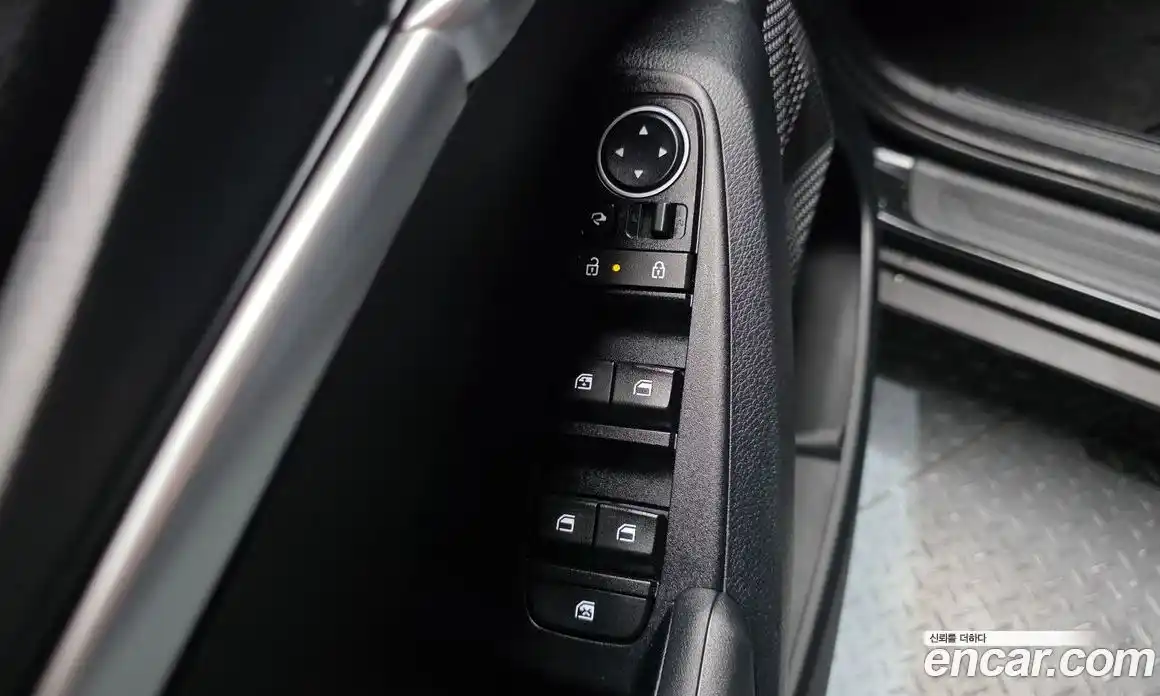 Kia Seltos 2023 1.6 Автомат в Москве № 1173162, фото 14