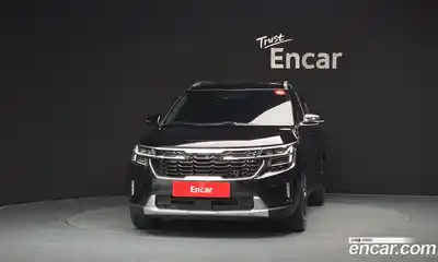 Kia Seltos 2023 1.6 Автомат в Москве № 1173162, миниатюра 3