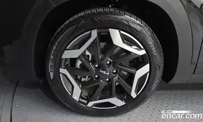 Kia Seltos 2023 1.6 Автомат в Москве № 1173162, миниатюра 5