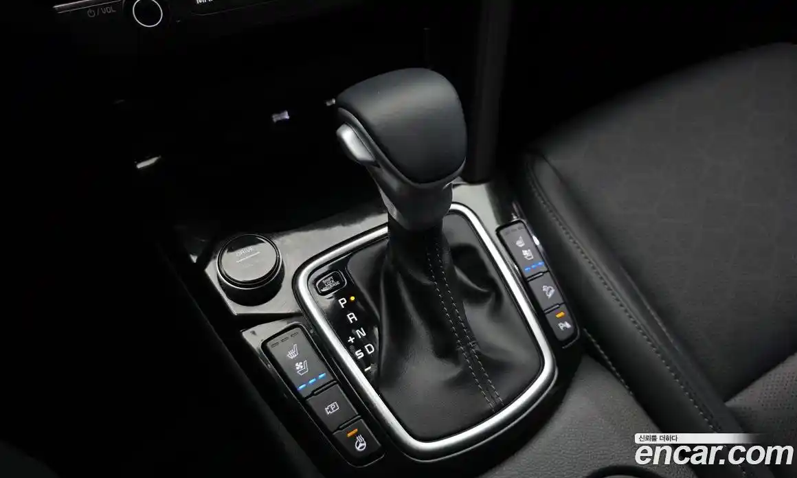 Kia Seltos 2023 1.6 Автомат в Москве № 1173162, фото 9