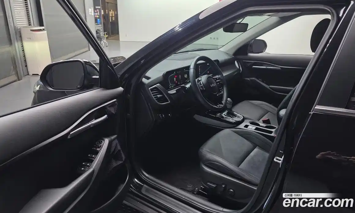 Kia Seltos 2023 1.6 Автомат в Москве № 1173162, фото 10