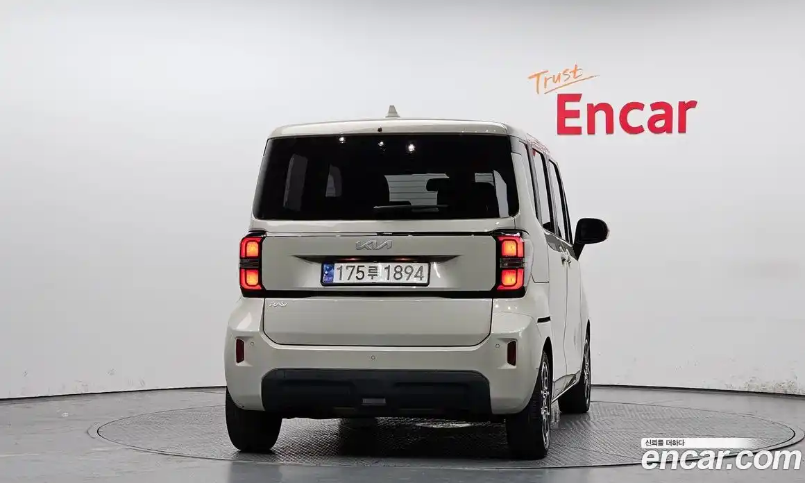 Kia Ray 2023 1.0 Автомат в Москве № 1173168, фото 4