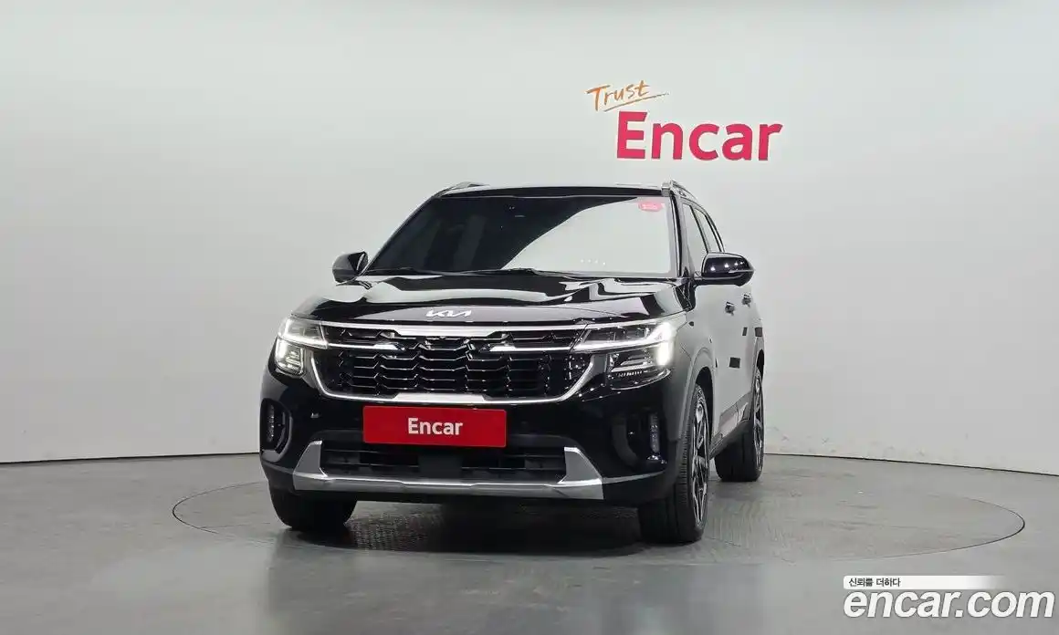 Kia Seltos 2024 1.6 Автомат в Москве № 1173170, фото 3