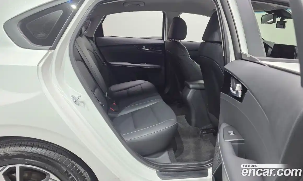 Kia K3 2023 1.6 Автомат в Москве № 1173177, фото 12