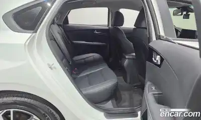 Kia K3 2023 1.6 Автомат в Москве № 1173177, миниатюра 12