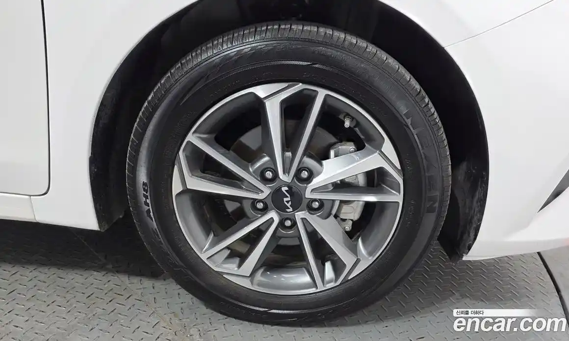 Kia K3 2023 1.6 Автомат в Москве № 1173177, фото 5