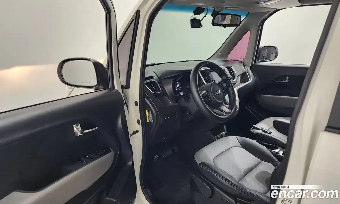 Kia Ray 2018 1.0 Автомат в Москве № 1173184, фото 10