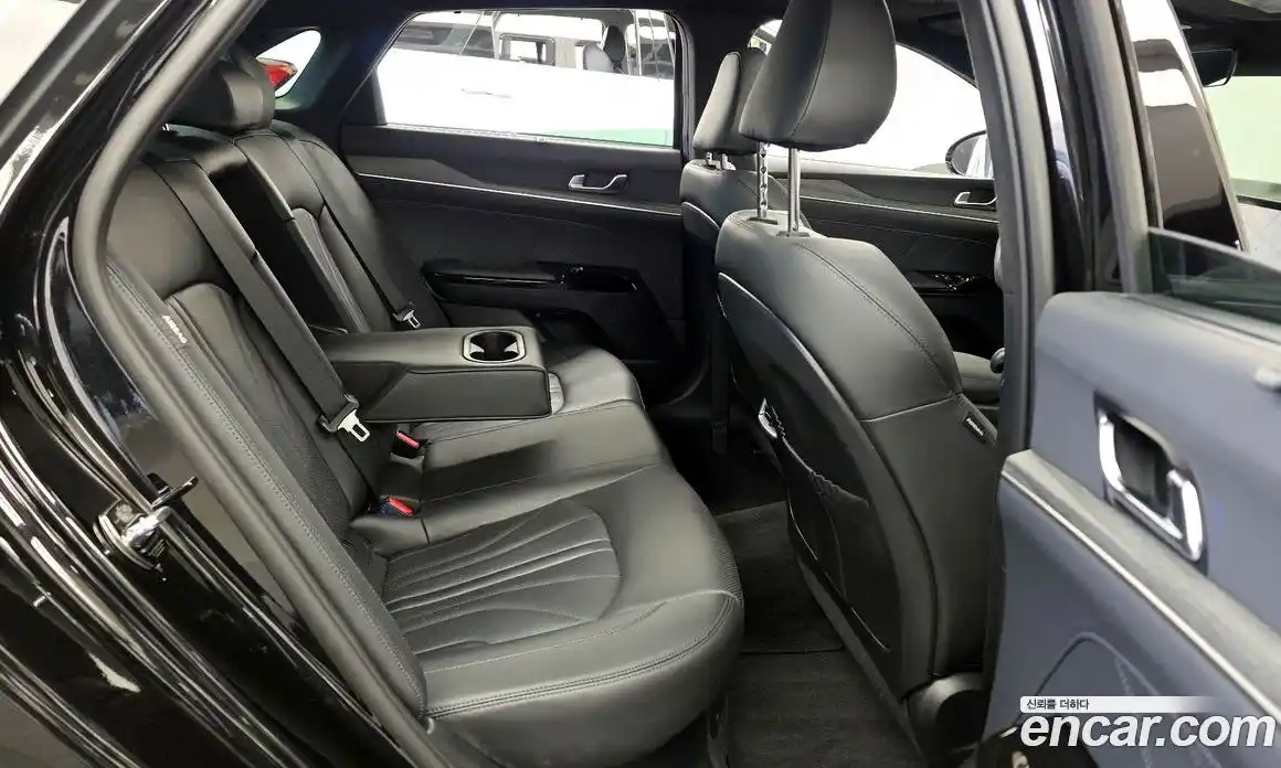 Kia K5 2023 2.0 Автомат в Москве № 1173187, фото 12