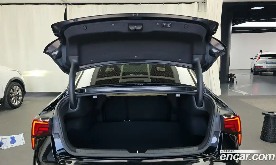 Kia K5 2023 2.0 Автомат в Москве № 1173187, фото 20